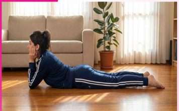 Makarasana: ਤਣਾਅ ਘਟਾਓ, ਪਾਚਣ ਸੁਧਾਰੋ ਮਕਰ ਆਸਣ Makarasana